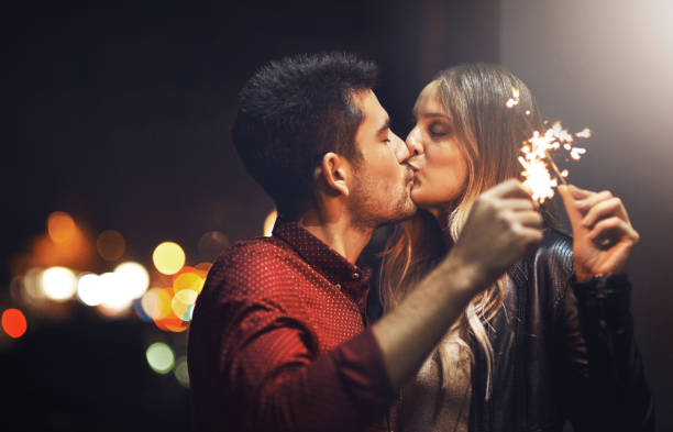 istock The sparks fly when we kiss 887631772