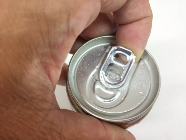 istock opening cover Aluminum canned drink 887875342