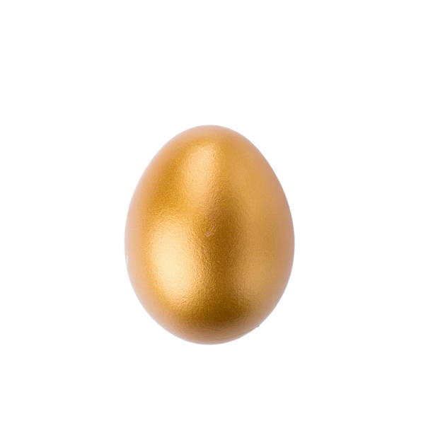 istock Golden Egg isolated on a white background 887927386