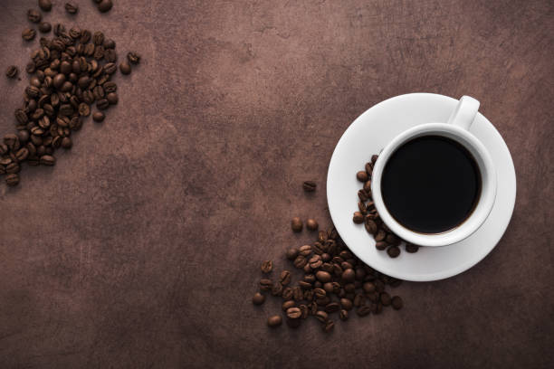 istock Aroma coffee cup with roasted beans 887930960