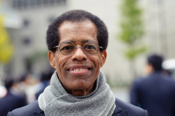 istock Portrait of mature man 887977038