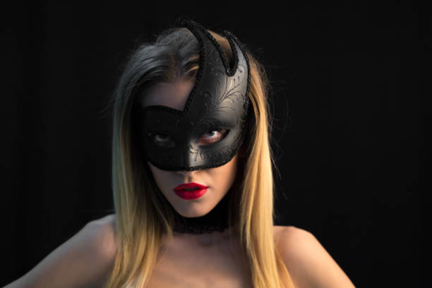 istock Mystic woman in mask 888019540