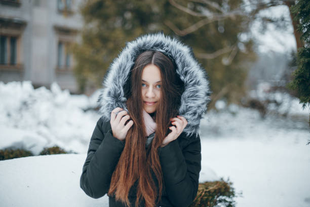 istock girl in city 888235522