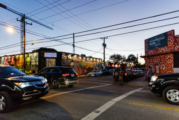 wynwood art district si prepara all'art basel - art basel miami beach immagine foto e immagini stock