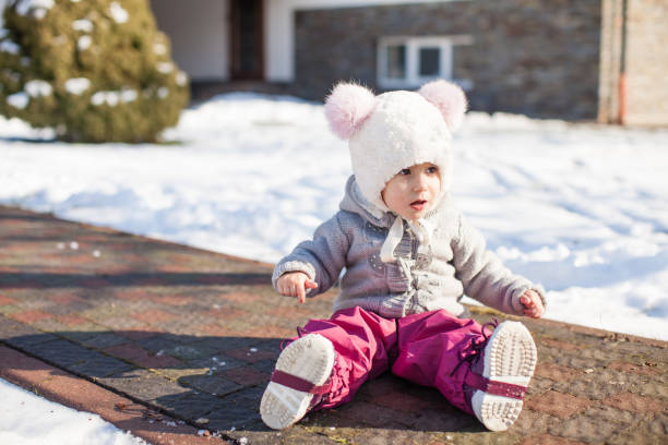istock Winter walking of baby 888799912