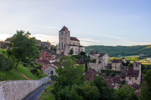 istock Saint-Cirq-Lapopie, France 888829140