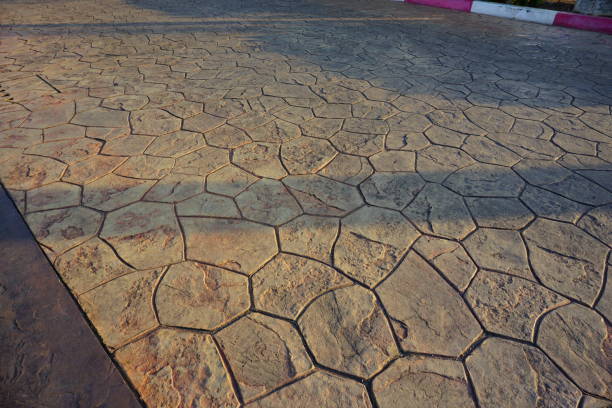 footpath hexagon concrete block - concrete driveway cement construction imagens e fotografias de stock