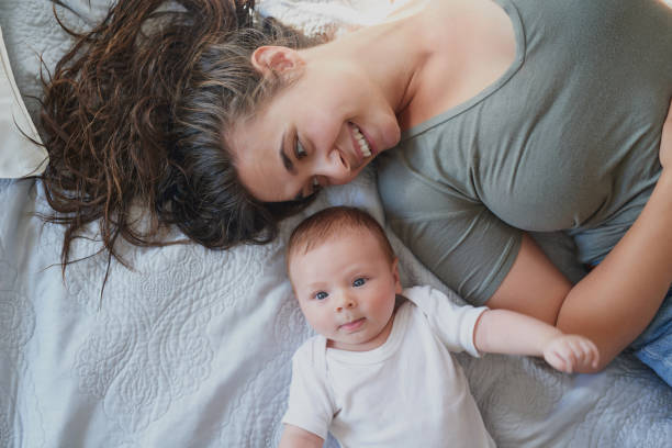 istock From womb-mate to room-mate 888921374