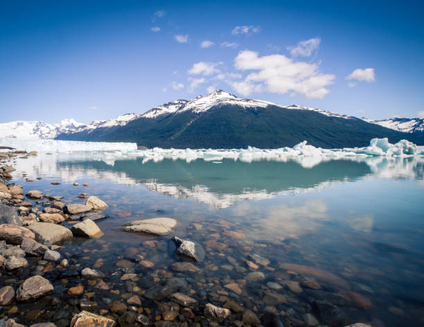 el calafate lago - patagonia el calafate horizontal argentina fotografías e imágenes de stock