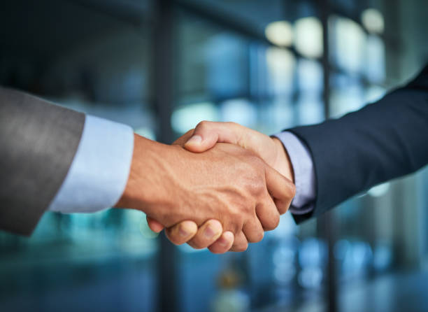 istock Deal officially sealed 889031234