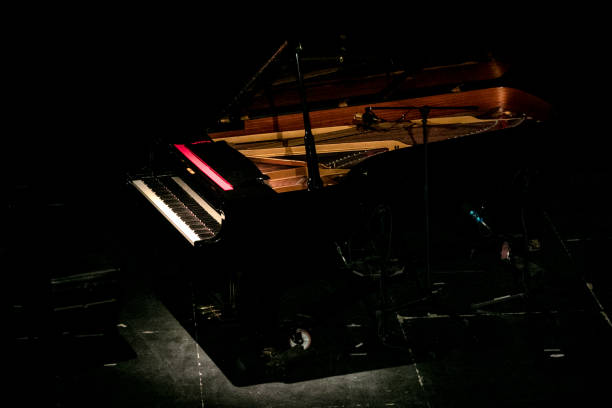 istock Grand Piano in concert 889089746