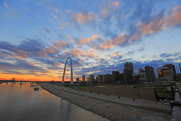 istock St. Louis, Missouri and the Gateway Arch 889090198