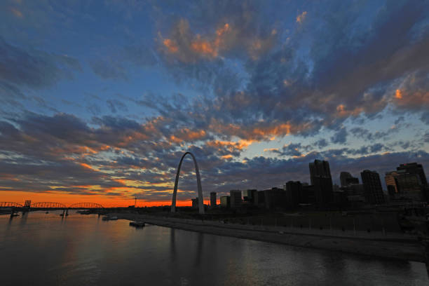 istock St. Louis, Missouri and the Gateway Arch 889090430