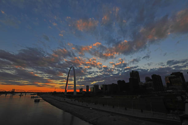 istock St. Louis, Missouri and the Gateway Arch 889090524