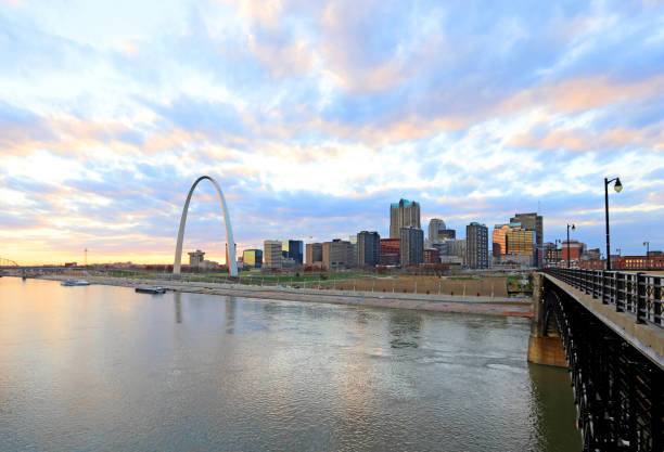 istock St. Louis, Missouri and the Gateway Arch 889090650