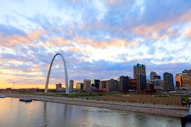 istock St. Louis, Missouri and the Gateway Arch 889090656