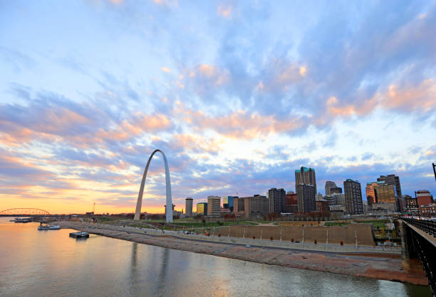 istock St. Louis, Missouri and the Gateway Arch 889090784