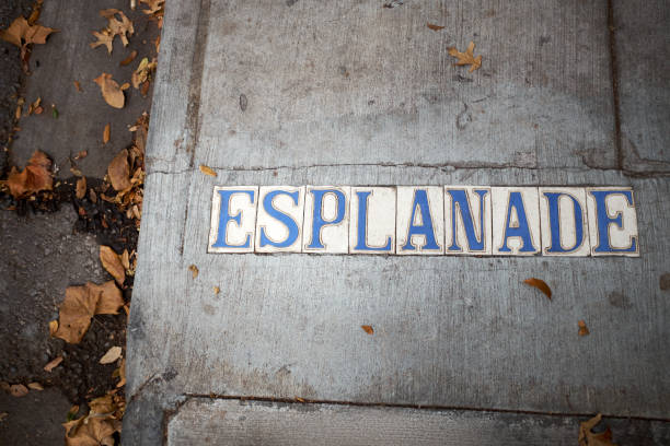 istock Inset Esplanade sign in a cement sidewalk 889128880