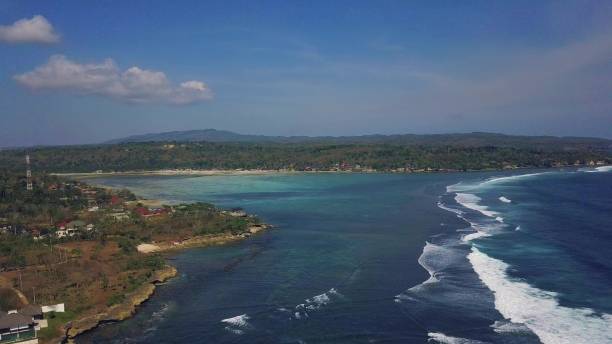 istock beautiful blue ocean in bali indonesia 889195814