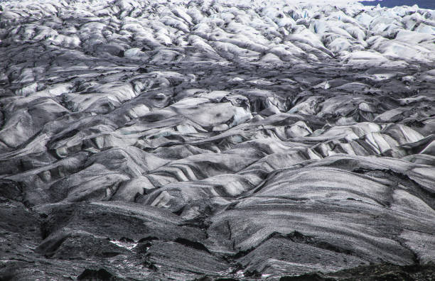 istock Natural pattern of Vatnajokull (Skaftafell glacier), Iceland 889289320