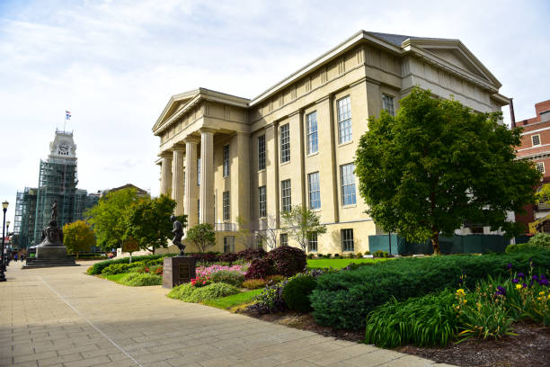 istock Jefferson county courthouse in downtown Louisville 889302590