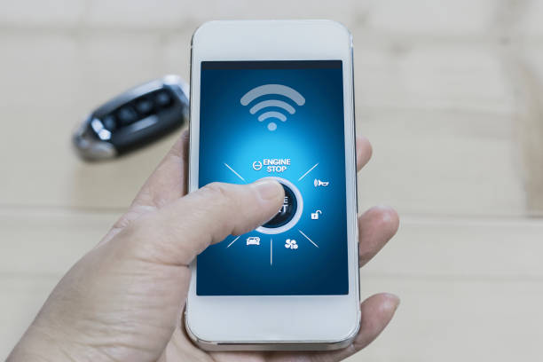 istock App connects to car and let user control it 889398840