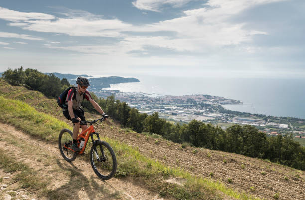 istock Scenic mountainbiking overlooking Izola, Slovenia. 889441644