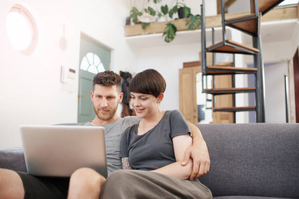 istock Once you stream online, you'll never go back 889516384