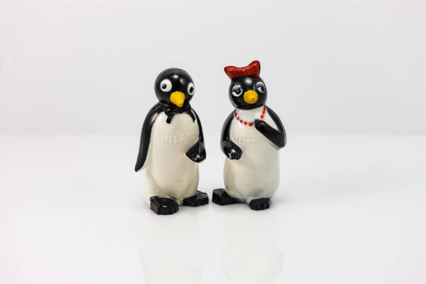 istock Willie and Millie penguin salt and pepper shaker 889537162