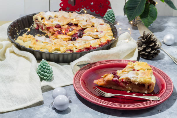 istock Apple cranberry pie. White and red background. Christmas decoration. 889537892