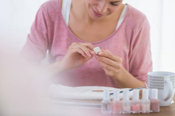istock manicure tratment at home 889562774