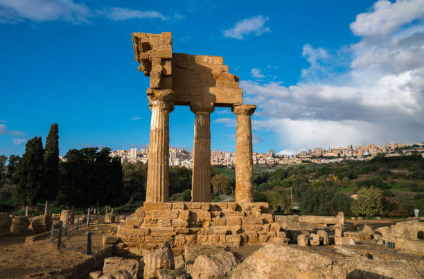 istock Valle di Templi, Valley of Temples 889615302