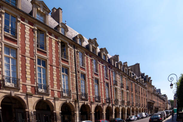 istock Place des Vosges - Paris - France 889730768