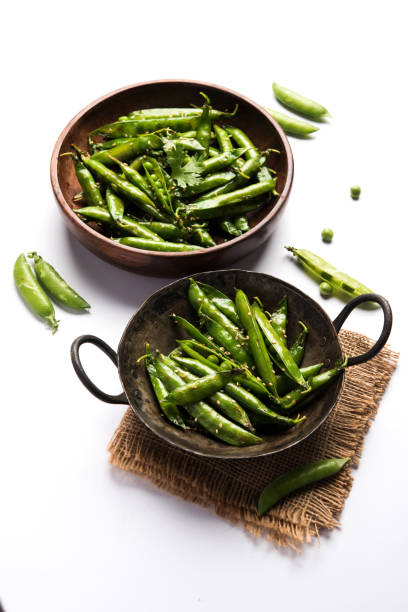 istock Spicy fried Green Peas pod or chatpata matar falli 889754640