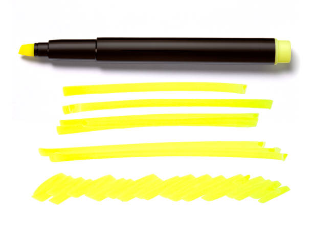 выделите перо и каракули - highlighter felt tip pen yellow pen стоковые фото и изображения