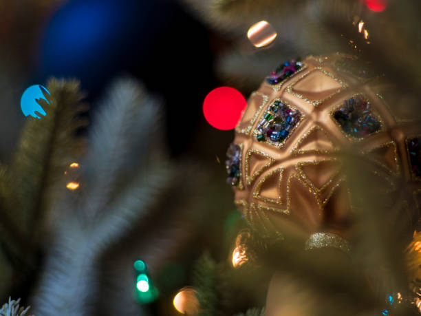 istock Christmas Tree with Elegant Jeweled Ornament 889793458