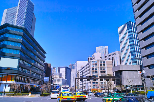 Scenery of Akasaka direction from Akasaka 1-chome intersection of Tokyo Metropolitan area road No. 405 outside moat circle line