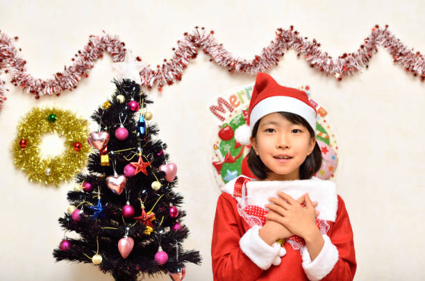 istock Girls enjoy Christmas party 889908398