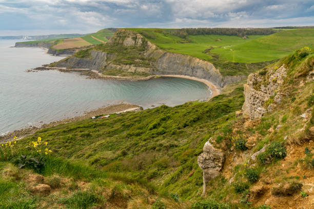 istock Emmett's Hill, South West Coast Path, Jurassic Coast, Dorset, UK 889971770