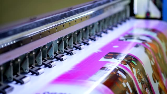 Large Inkjet printer working color on vinyl banner