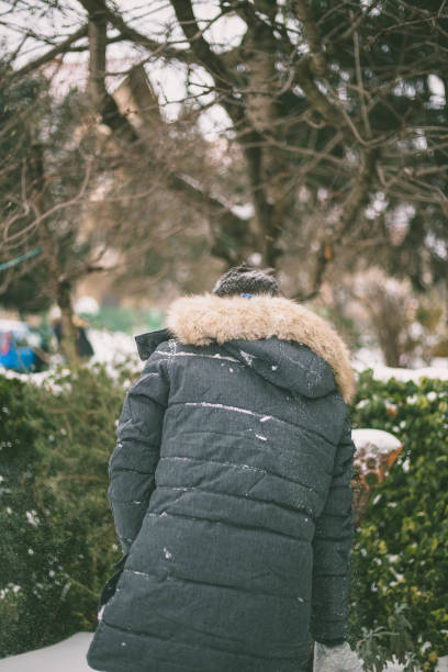 istock Snowball fight in winter 890132458