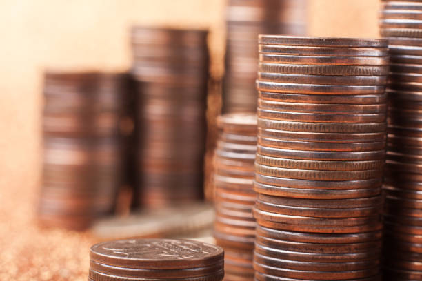 istock Heap of golden coins 890195986