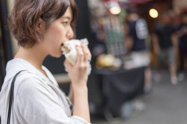 istock cute Japanese girl 890202504