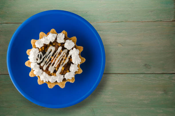 istock cake on a wooden background 890205556