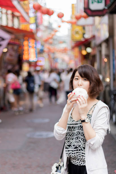 istock cute Japanese girl 890205770