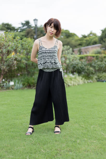 istock cute Japanese girl 890221192
