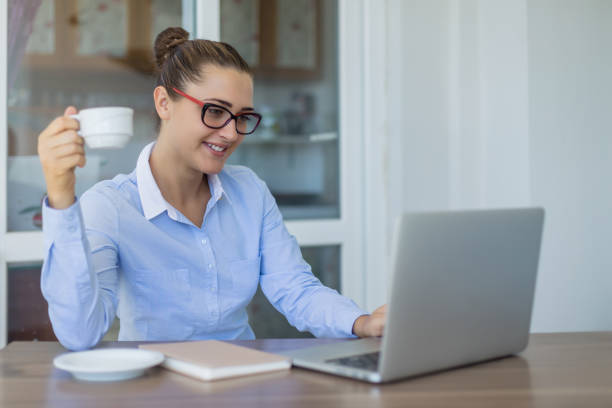 istock Businesswoman sitting and working 890234304
