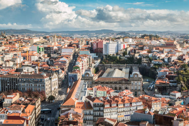 istock Nice city skyline of Porto 890270738