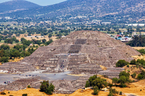 istock Teotihuacan VIII 890314416
