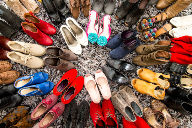 colección de zapatos de mujer - mule fotografías e imágenes de stock